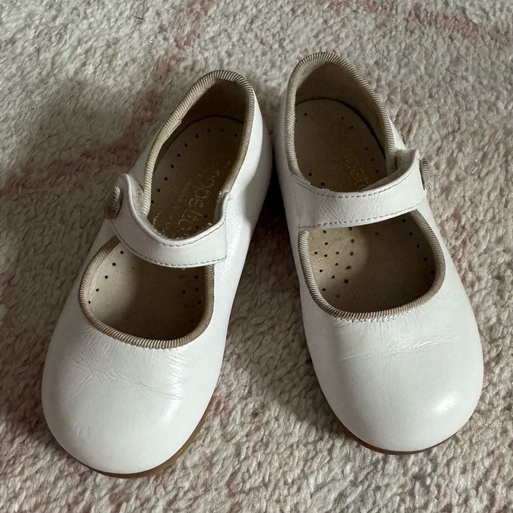 Elegant White Kids Mary Jane Dress Shoes